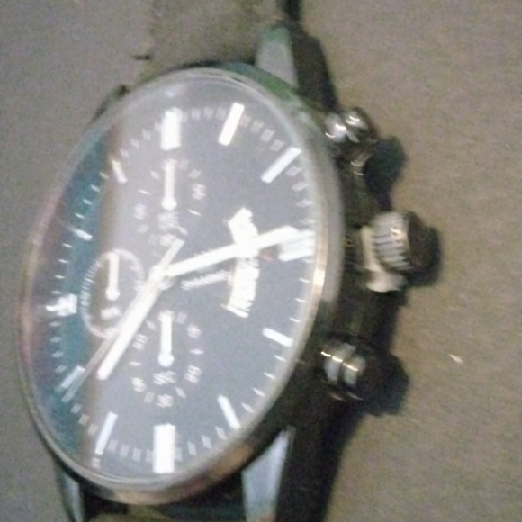 Watch - Picture 3 of 4